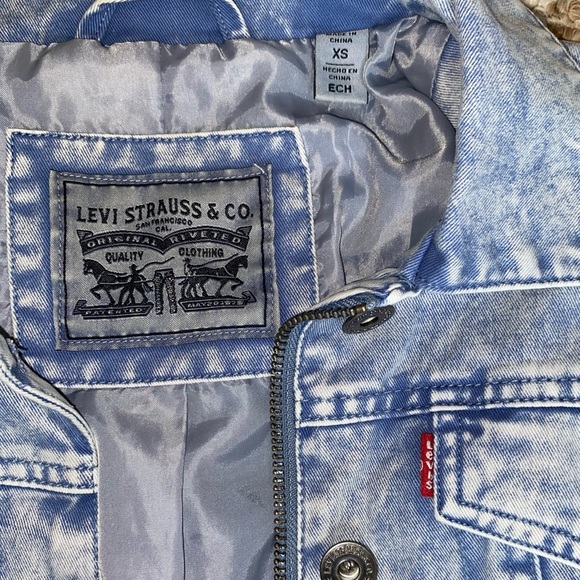 * Brand New * Levi’s lined Jean jacket - Picture 5 of 11